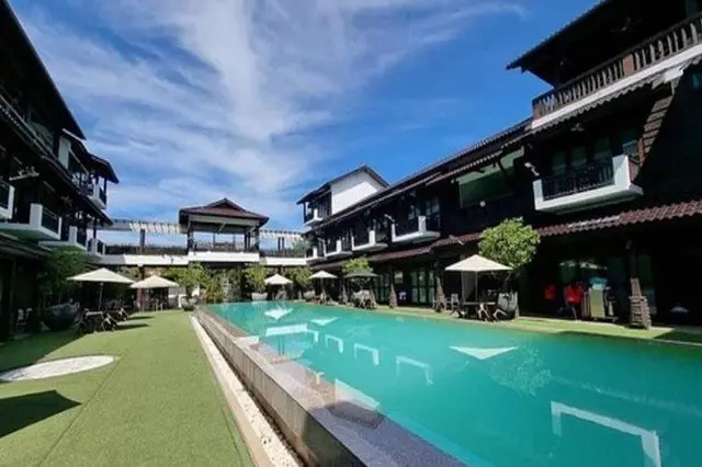 Villa D’Acqua By Zuzu