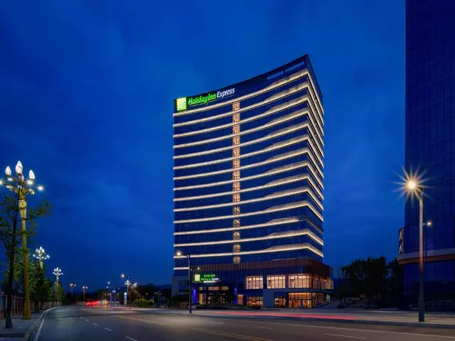Holiday Inn Express Chongqing Liangjiang Yufu 