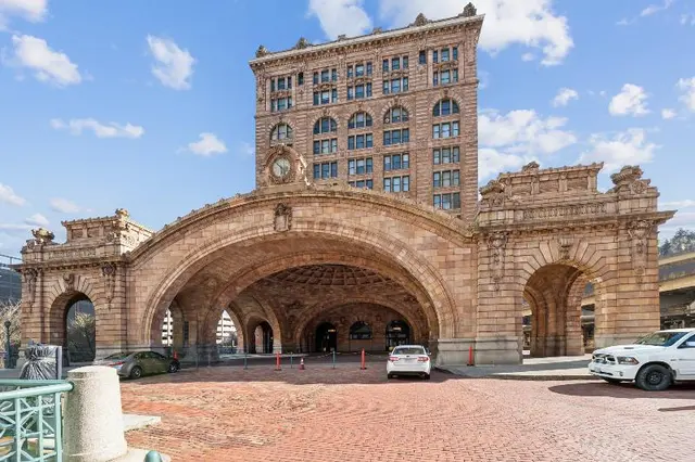 Placemakr Downtown Pittsburgh