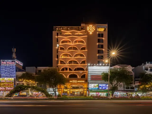 The Iris Signature Hotel And Spa