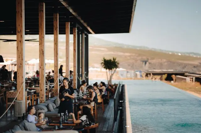 Wood Hotel & Spa