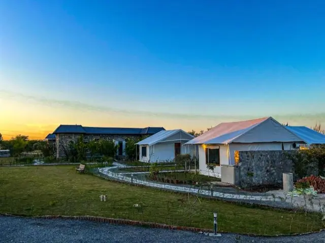juSTa Luxe Highpoint Jawai
