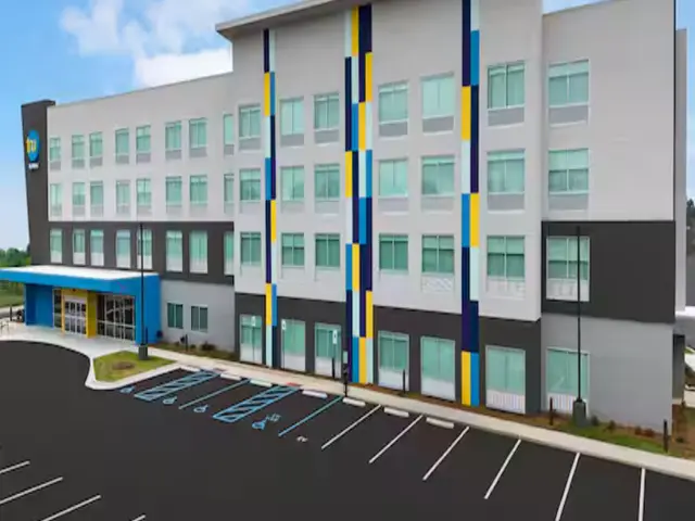 Tru by Hilton Huntsville Research Park Area