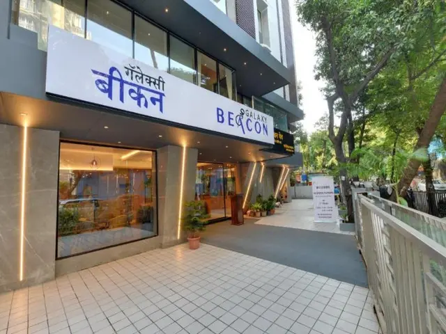 Galaxy Beacon Hotel Mumbai, Santacruz
