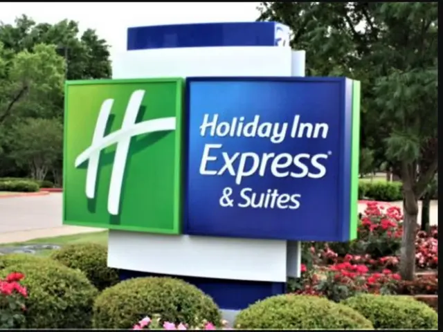 Holiday Inn Express Mentor Banquet Center by IHG