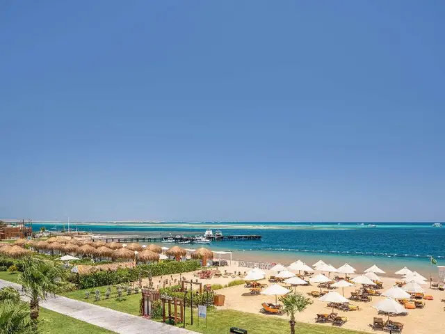 Rixos Premium Magawish Bay View