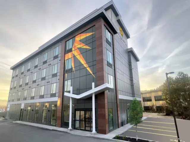 La Quinta Inn & Suites By Wyndham Kelowna BC