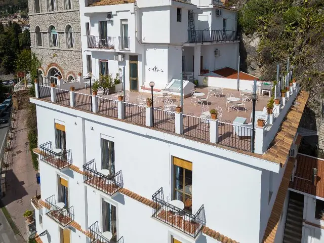 Hotel Elios