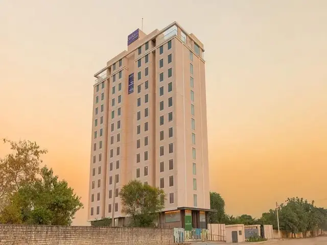 Clarks Inn Suites Jaipur