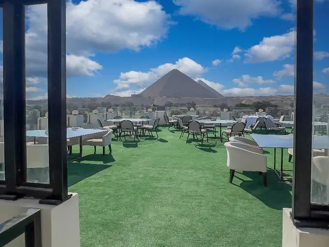 Sahary Pyramids View Hotel