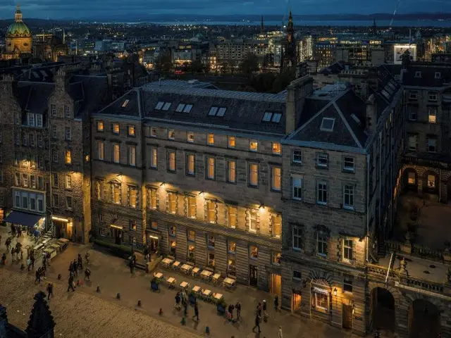 Old Town Chambers Autograph Collection