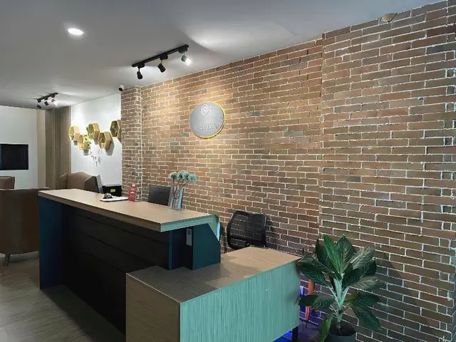 Aden Hotel