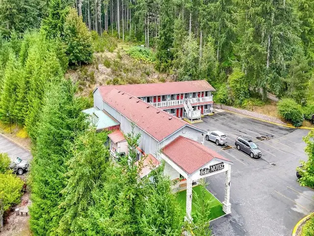 Belfair Motel