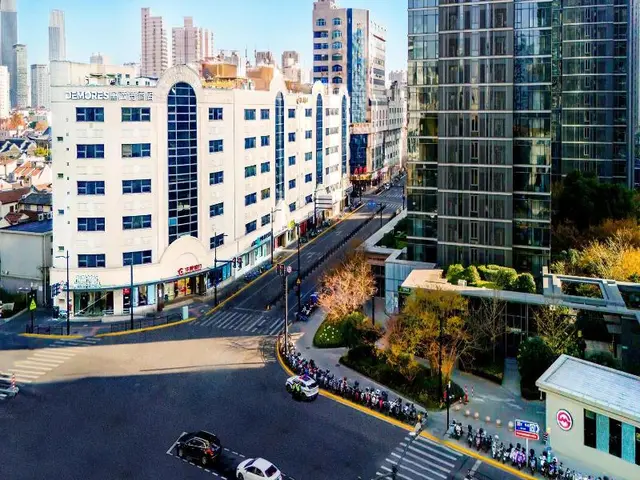 Demores Hotel