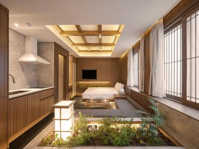 Uh Suite The Myeongdong