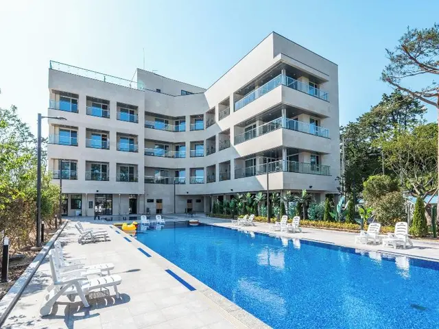 Dongho Beach Hotel