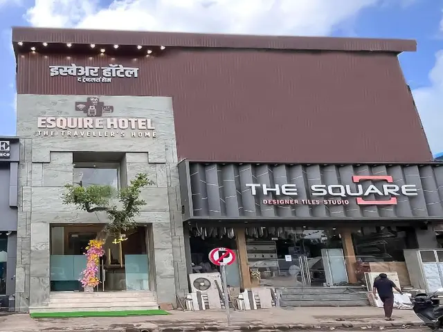 Esquire Hotel Mumbai