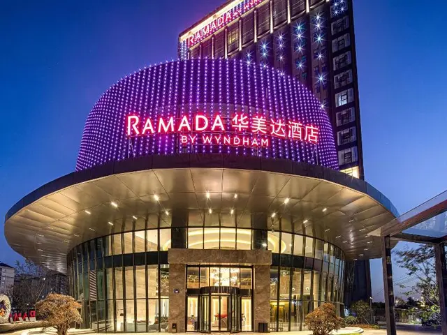 Ramada By Wyndham Pinghu