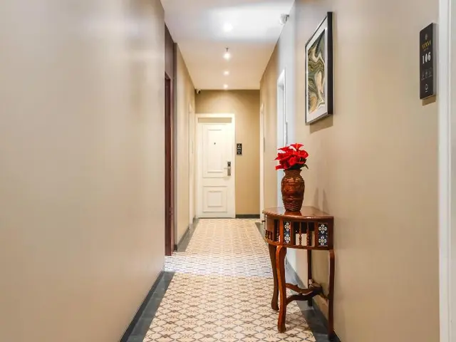 Arnna Hotel - Goregaon