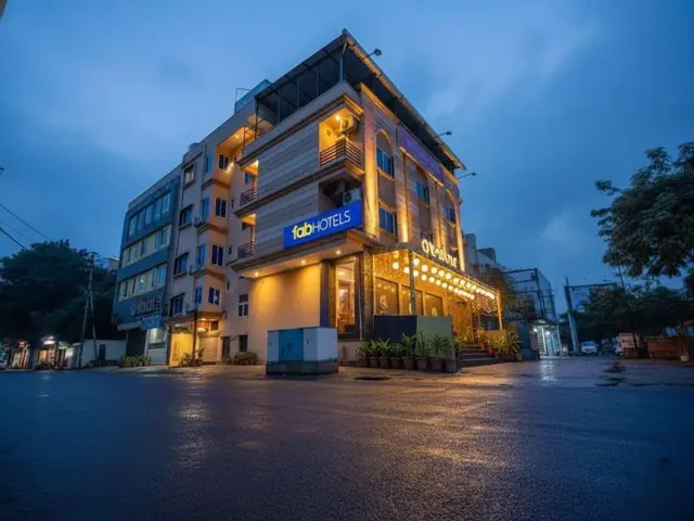 Fabhotel Uday Vilas