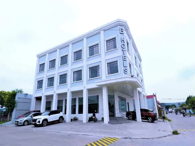 B Hotels Angeles City
