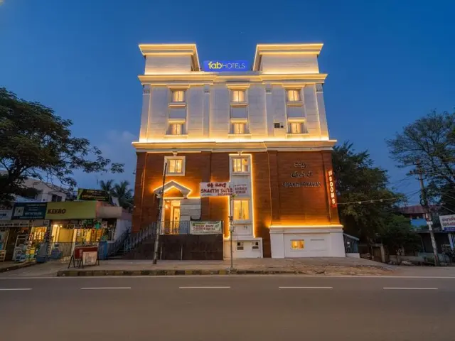 Fabhotel Shakthi Suites