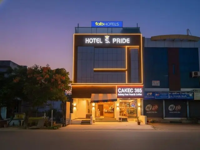 Fabhotel S Pride