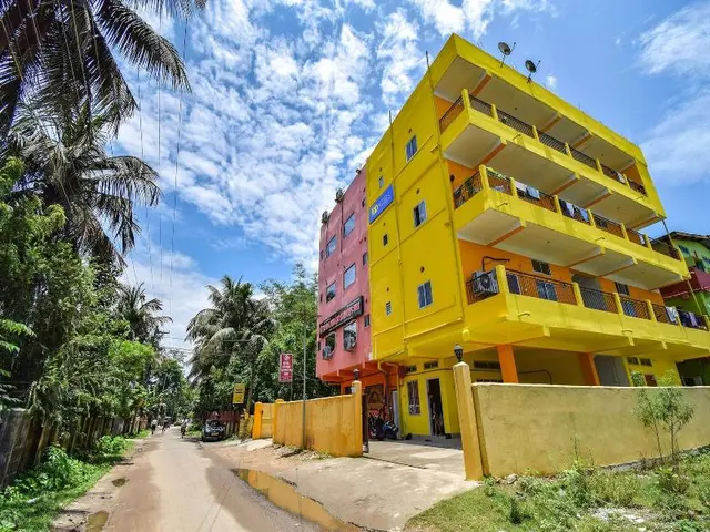 Fabhotel Knight Airways