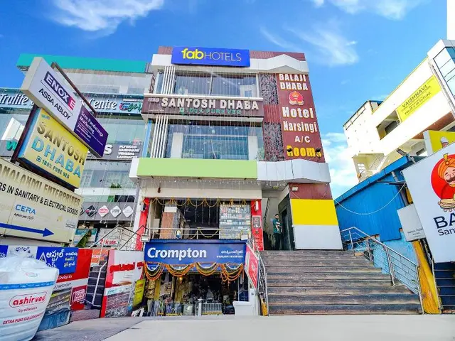 Fabhotel Narsingi