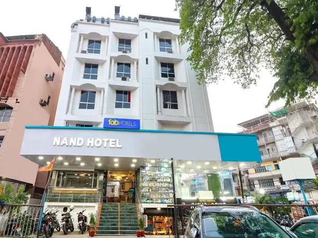 Fabhotel Nand