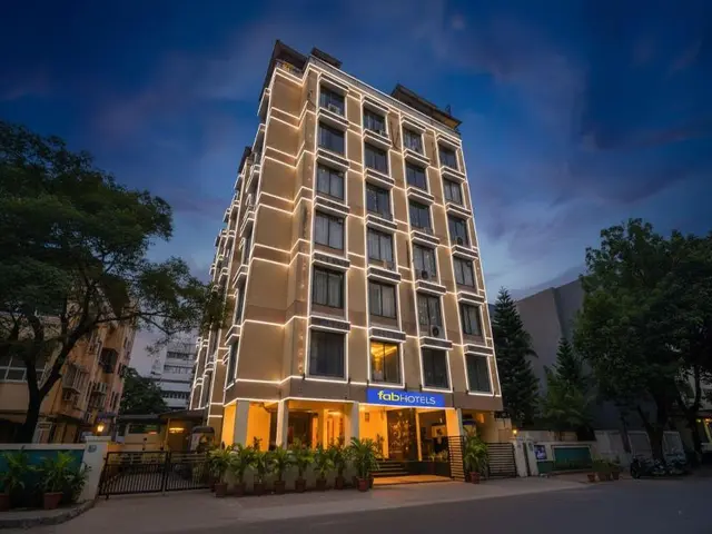 Fabhotel Olive Suite