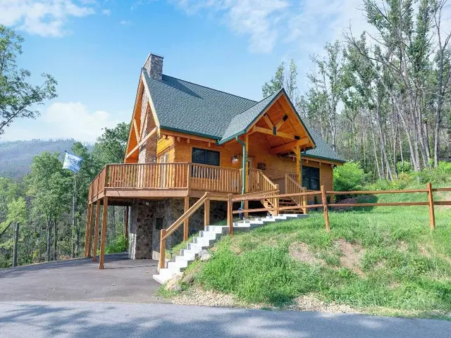 Lone Wolf Lodge By Jackson Mountain Rentals