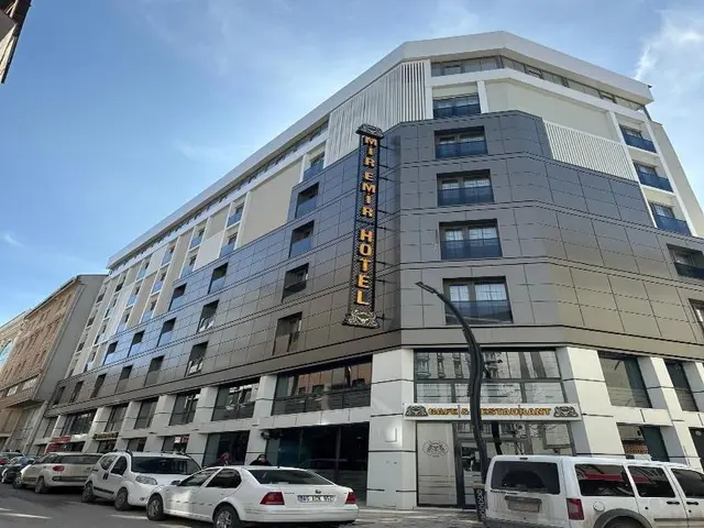 Mä°r Emä°r Hotel