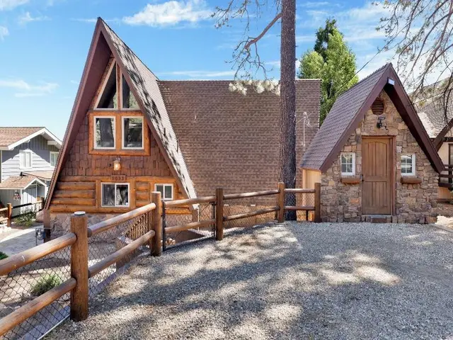 Big Bear Den #2152