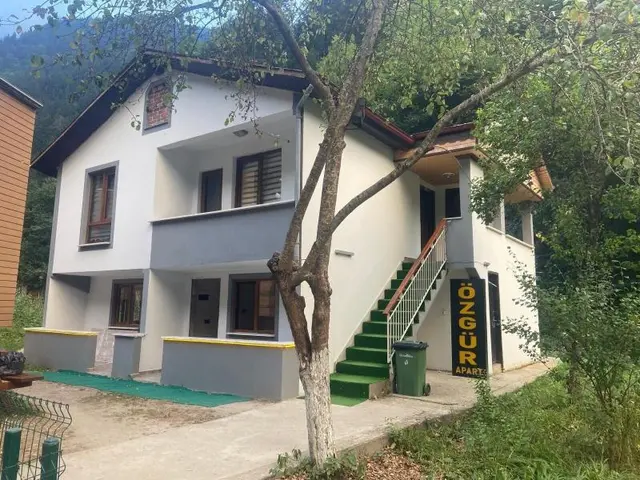 Özgã¼r Apart Uzungã¶l
