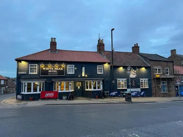 Oyo White Bear At Bedale