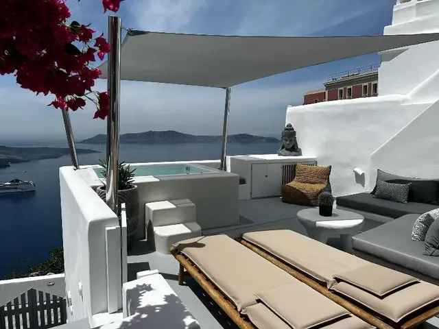 Dagaz Suites