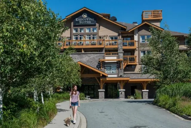 Executive Suites Hotel and Resort Squamish