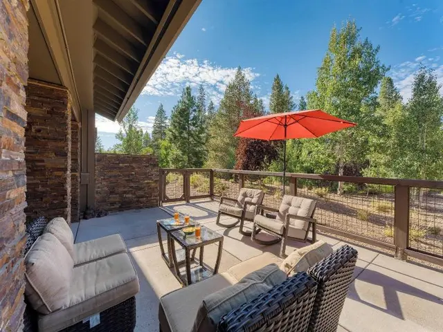 Luxe All-season Retreat By Avantstay Prime Locat