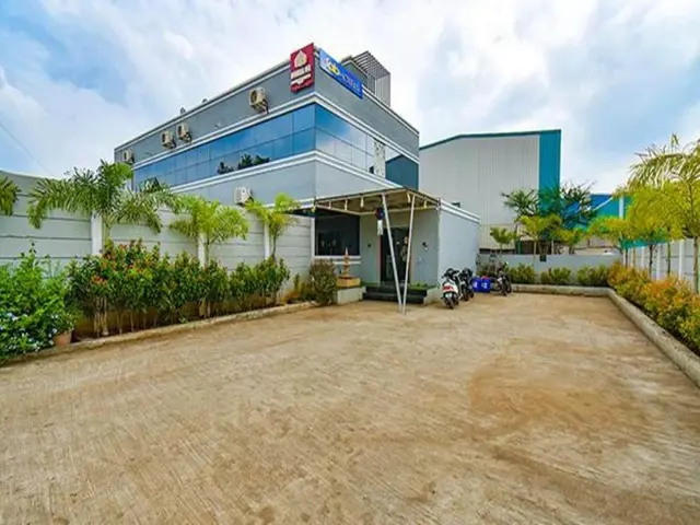 Fabhotel Tiru Residency
