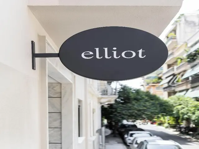 Elliot Neapoli Athens