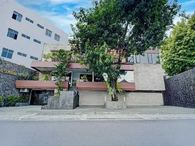 Collection O Near Mrt Cipete Raya