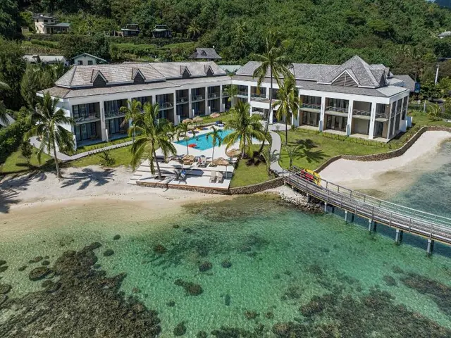 Cook's Bay Hotel And Suites