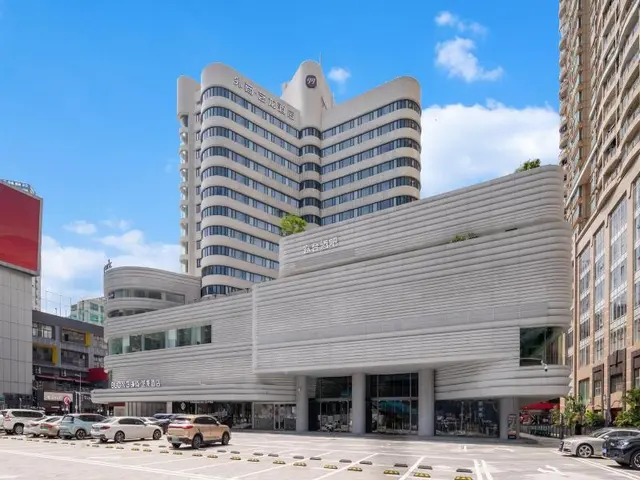 Imperial Traders Elong Hotel