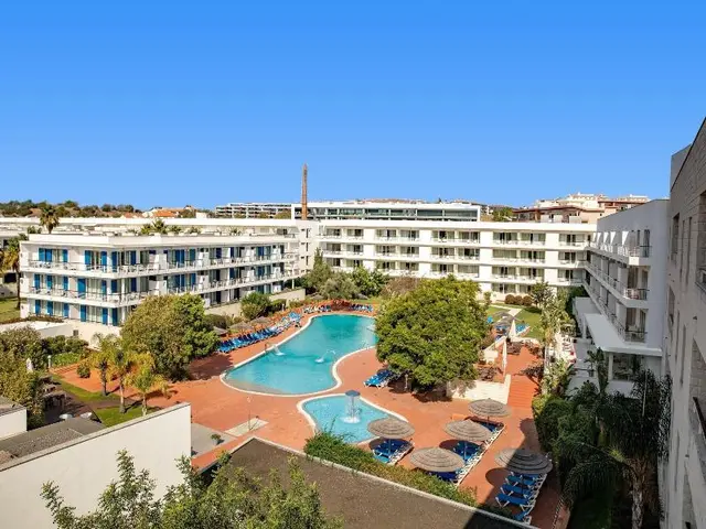Marina Club Suite Hotel