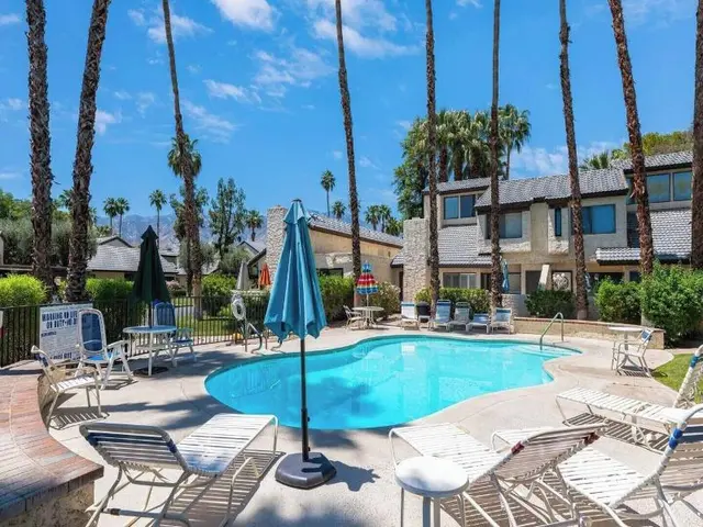 Marbella Lane Gem W Outdoor Fun Pool Trai