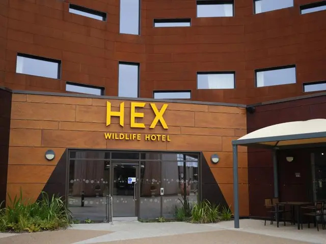Hex Wildlife Hotel At Yorkshire Wildlife Park