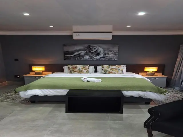 Lion Lodge