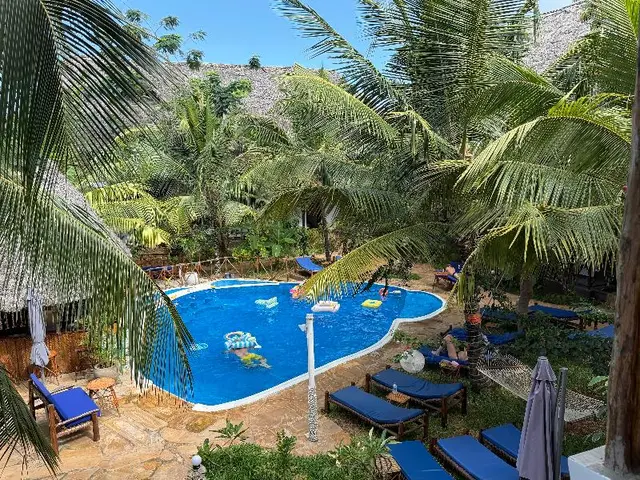 Oasis Nungwi