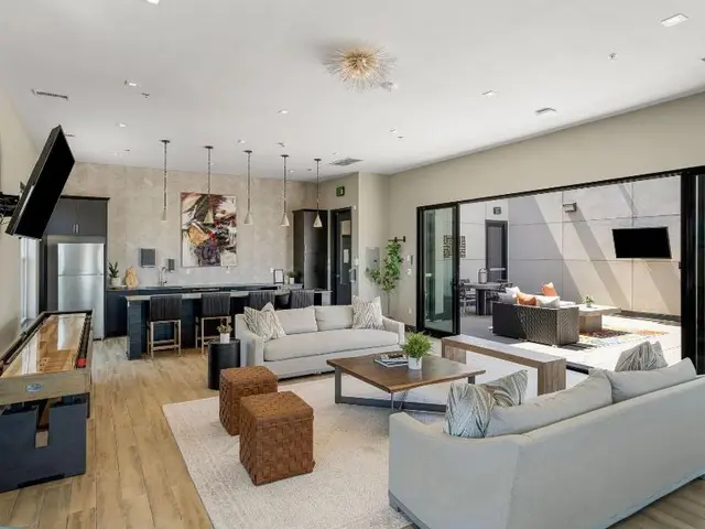 Arts District Apartments By Landing